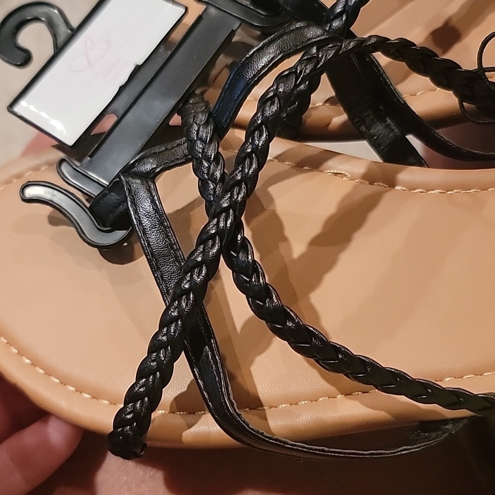 Bobbie Brooks Women's Sandals - Picture 8 of 8